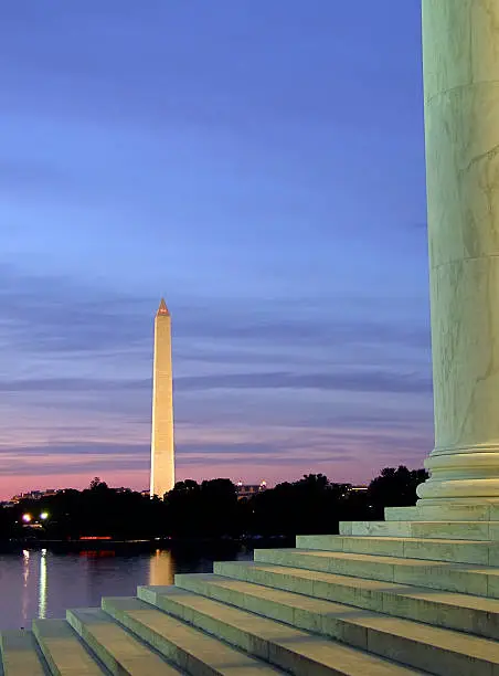 Photo of Washington Monument & Jefferson Memorial