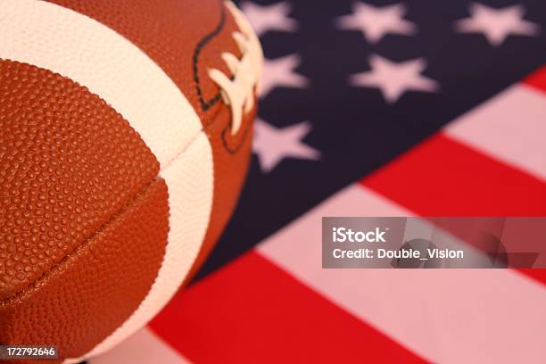 Americanfootball2 Stockfoto und mehr Bilder von Amerikanische Flagge - Amerikanische Flagge, Amerikanischer Football, Bildhintergrund