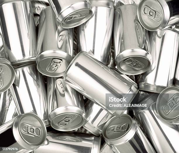 Aluminiumdosen Stockfoto und mehr Bilder von Aluminium - Aluminium, Recycling, Blechdose