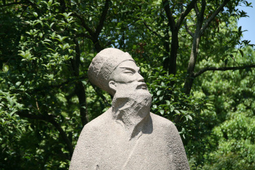 Chinese sculpture of Confucius in West Lake, Hangzhou (China).