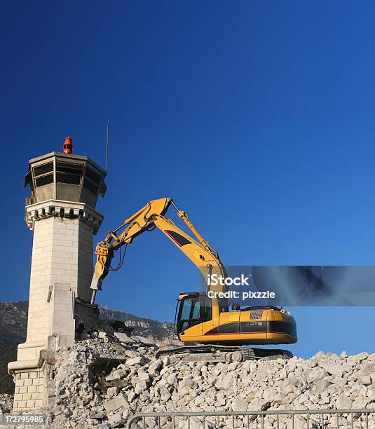 Ginge Tower Von Hammer Bulldozer Stockfoto und mehr Bilder von Bagger - Bagger, Bulldozer, Hammer