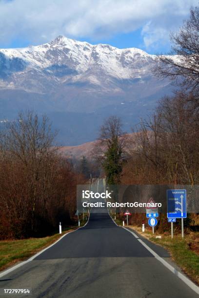 Auf Die Mountain Stockfoto und mehr Bilder von Alpen - Alpen, Asphalt, Autoreise