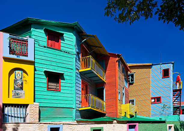 la boca-barrio de buenos aires, argentina - buenos aires fotografías e imágenes de stock