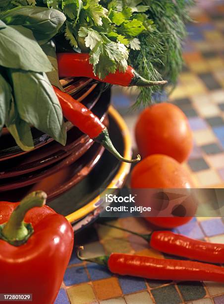 新鮮なハーブ野菜 - カラフルのストックフォトや画像を多数ご用意 - カラフル, カラー画像, コレクション