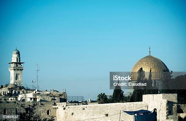 Jerusalém - Fotografias de stock e mais imagens de Agarrar - Agarrar, Alcançar, Ao Ar Livre