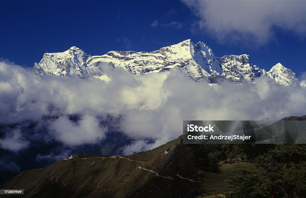 O Nepal. Himalaias. - Foto de stock de Cena Não-urbana royalty-free