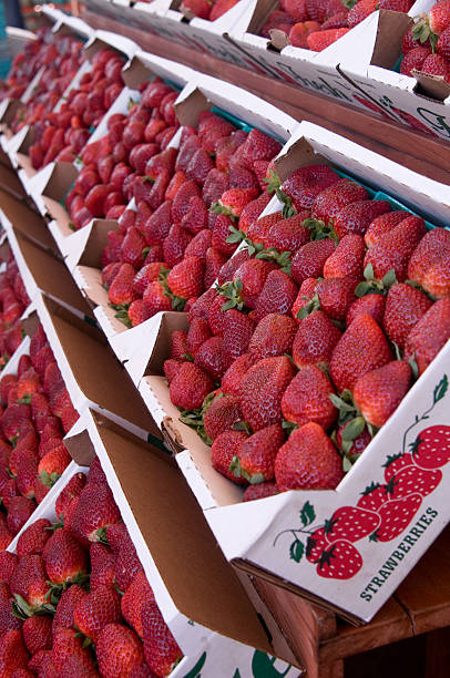 istock Strawberries for Sale 172803052