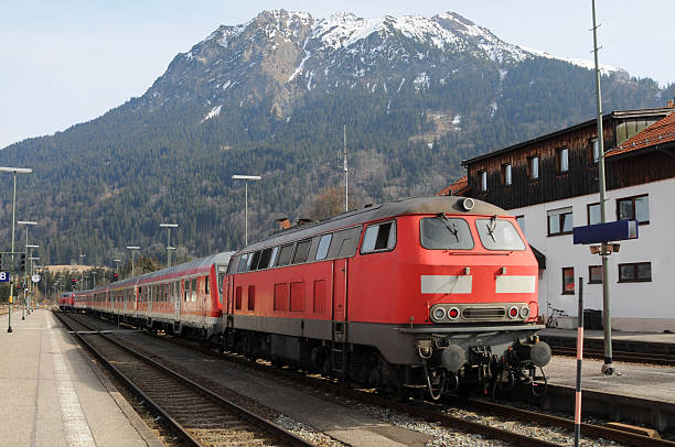 oberstdorf plataforma - diesel locomotive - fotografias e filmes do acervo