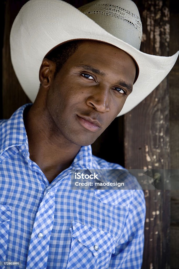 Atractivo cowboy - Foto de stock de Vaquero libre de derechos