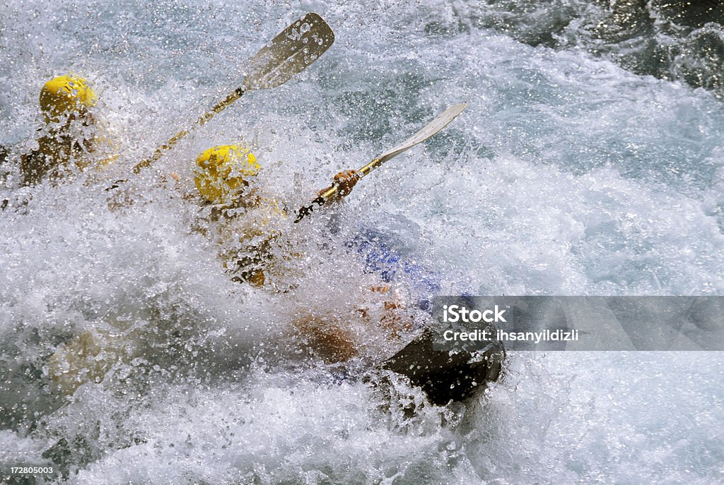 Рафтинг на реке - Стоковые фото Рафтинг по бурной реке роялти-фри