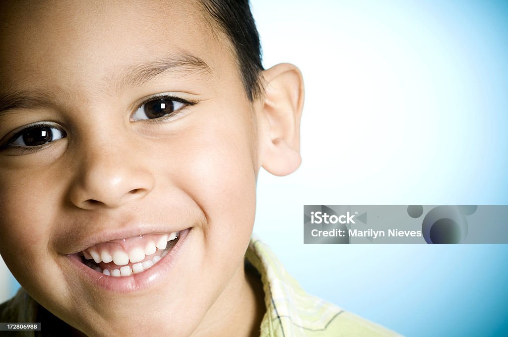 Riendo en voz alta - Foto de stock de Niño libre de derechos