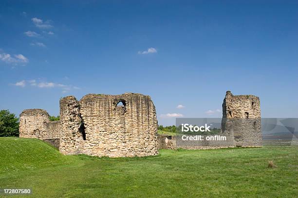 Vecchio Castello In Rovina - Fotografie stock e altre immagini di Castello di Flint - Castello di Flint, Abbandonato, Castello