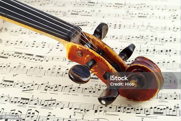 Violino - Fotografias de stock e mais imagens de George Handel - George Handel, Pauta de Música, Nota Musical