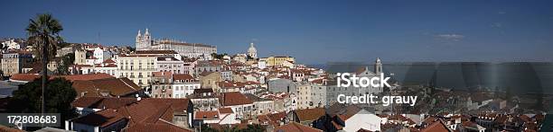 Blick Auf Lissabon Und Das Alfamadistrikt Stockfoto und mehr Bilder von Alfama - Alfama, Dach, Europa - Kontinent