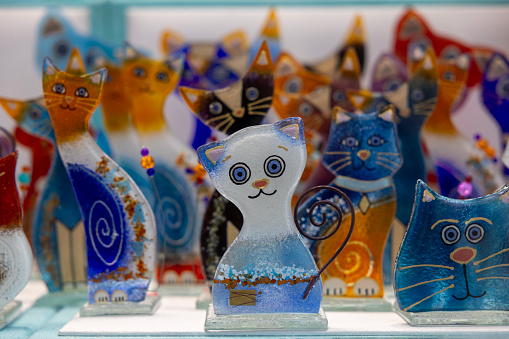 Gift cats made of glass