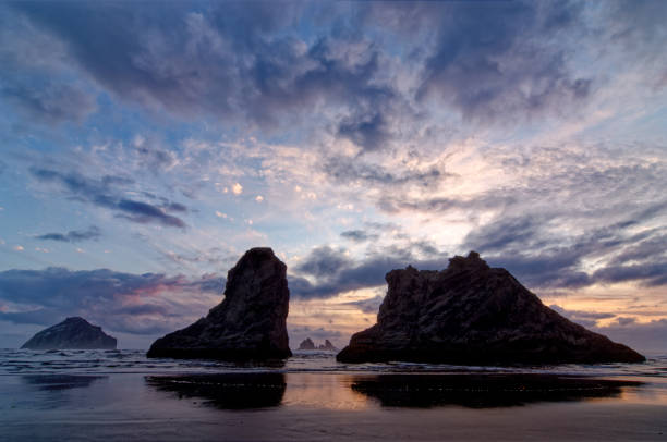 istock Sunset at Bandon Beach, Oregon, USA 1728333773