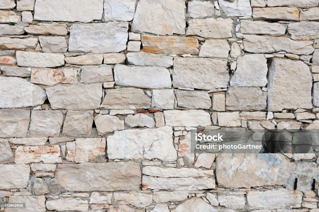 Méditerranéen mur de pierre - Photo de Amonceler libre de droits