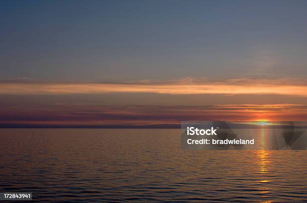 Schöner Sonnenuntergang Stockfoto und mehr Bilder von Bildhintergrund - Bildhintergrund, Blau, Bucht