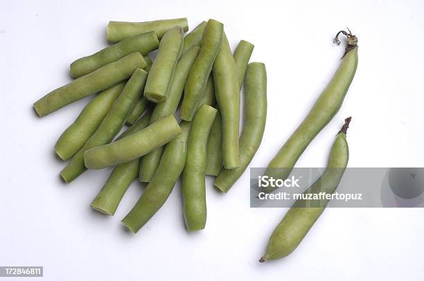 Fava - Fotografie stock e altre immagini di Cibi e bevande - Cibi e bevande, Cibo, Colore verde