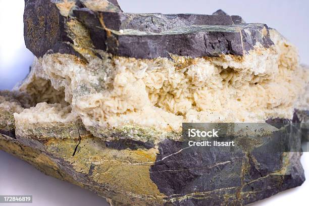 Steine Und Mineralien Calcit Stockfoto und mehr Bilder von Calcit - Calcit, Extreme Nahaufnahme, Fels