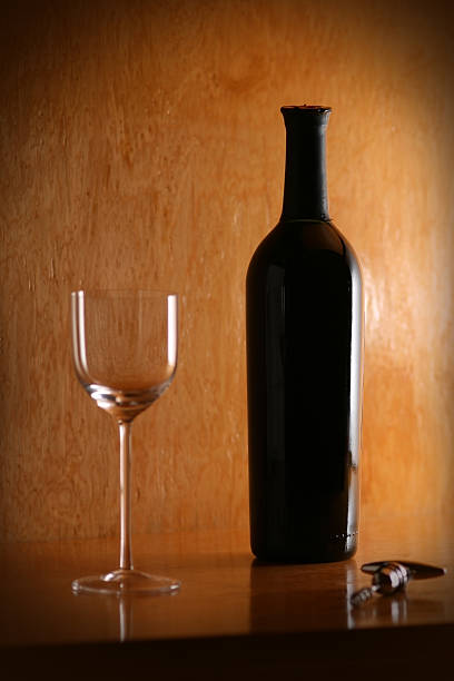 istock Bottle of wine 172846905