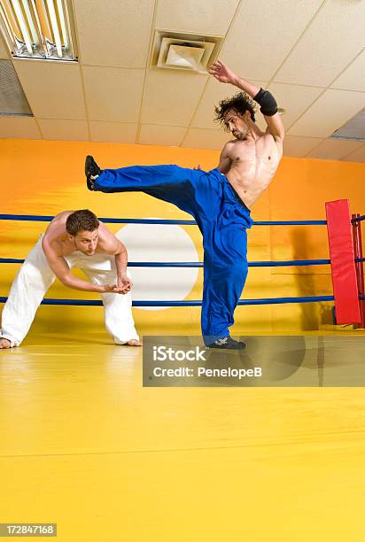 キックボクシングのリング - エクストリームスポーツのストックフォトや画像を多数ご用意 - エクストリームスポーツ, スポーツ, スポーツ ディフェンスする