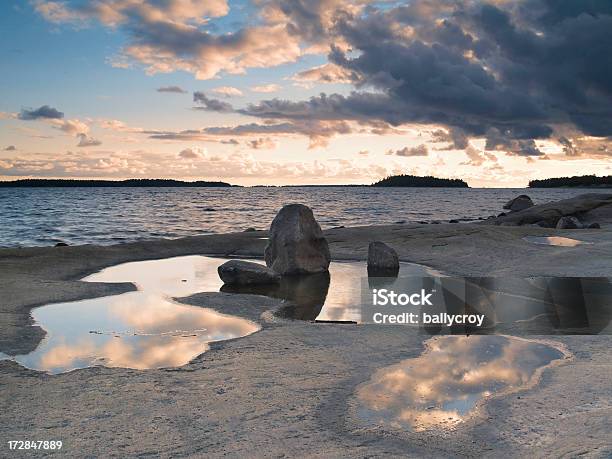 클라우드 반영 바위에 대한 스톡 사진 및 기타 이미지 - 바위, 잔잔한 물, 0명