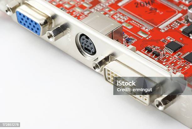 Closeup De Placa Gráfica - Fotografias de stock e mais imagens de Bloco de Ligação - Bloco de Ligação, Branco, Cartão de Porta de Computador