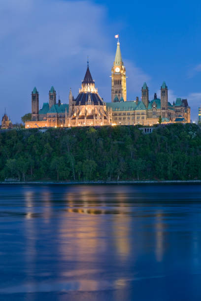 istock Ottawa Parliament Hill 172851770