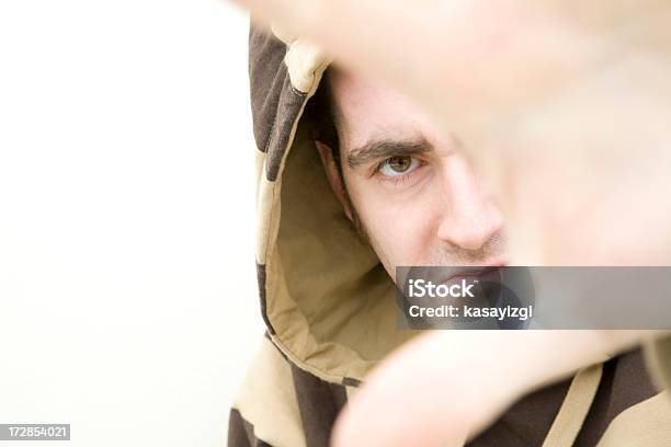 Homem Irritado - Fotografias de stock e mais imagens de Adulto - Adulto, Amarelo, Atividade