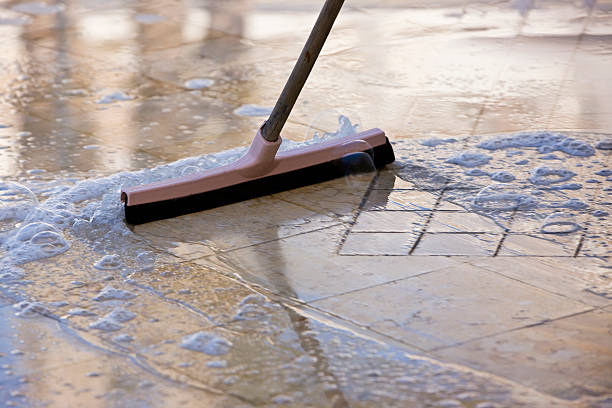 remove stains on outdoor tile