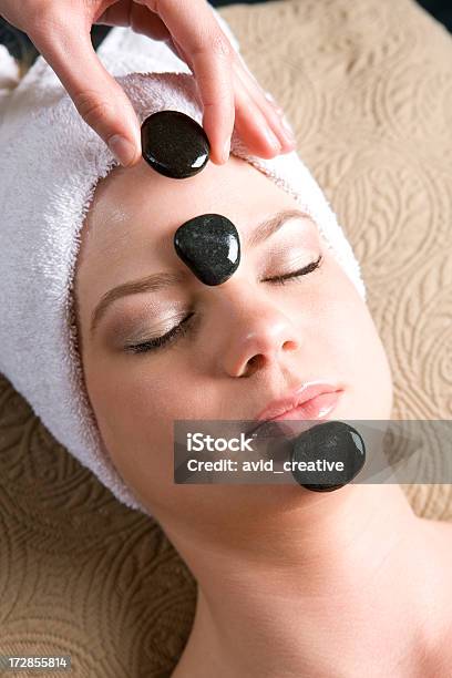 Medizinische Spatherapeudic Black Rocks Gesichtsbehandlung Stockfoto und mehr Bilder von Alternative Behandlungsmethode