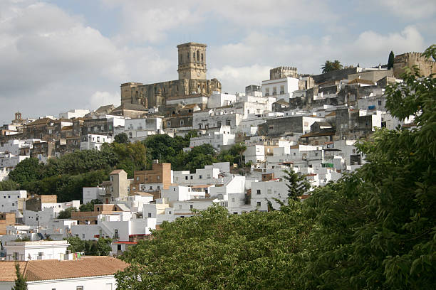 arcos de la frontera - santa maria church - fotografias e filmes do acervo