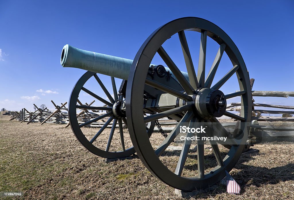 Cannon i Baracades - Zbiór zdjęć royalty-free (Armata)