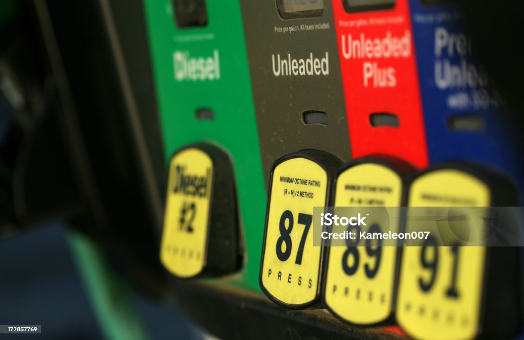 No posto de gasolina - Foto de stock de Bomba de Combustível royalty-free