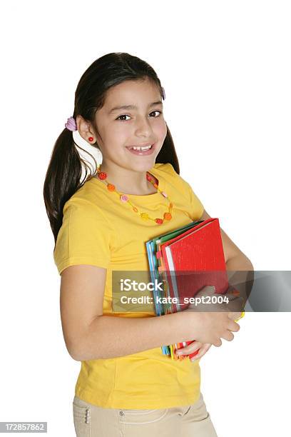 Sonriente Niña En Edad Escolar Foto de stock y más banco de imágenes de 8-9 años - 8-9 años, Adolescente, Belleza