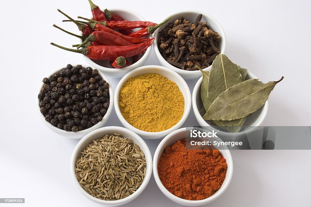 Tigelas de especiarias - Foto de stock de Curry royalty-free