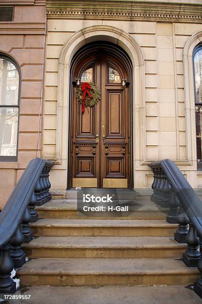 Photo libre de droit de Rampe De Lescalier Dans La Ville De New York banque d'images et plus d'images libres de droit de Hiver - Hiver, Ville - Milieu urbain, Façade