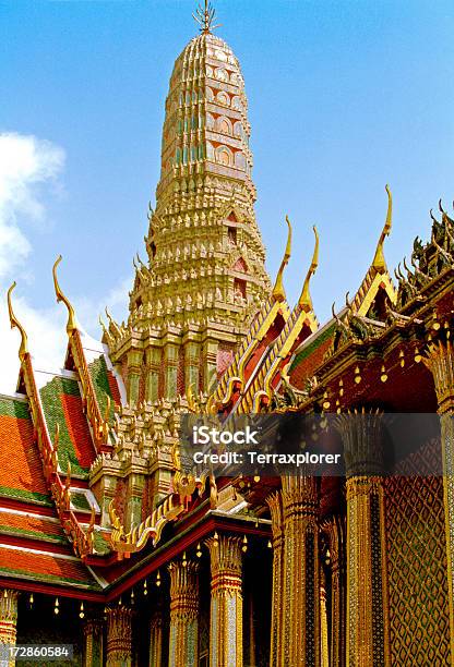 Foto de Templo Wat Phra Kaeo Bangkok e mais fotos de stock de Bangkok - Bangkok, Grande Palácio - Bangkok, Arquitetura