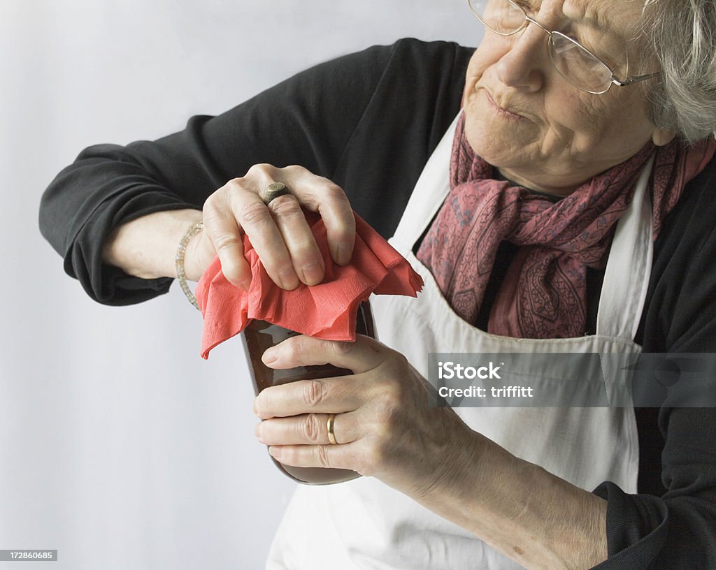 Esfuerzo para las personas de edad avanzada. - Foto de stock de Esfuerzos - Problemas libre de derechos