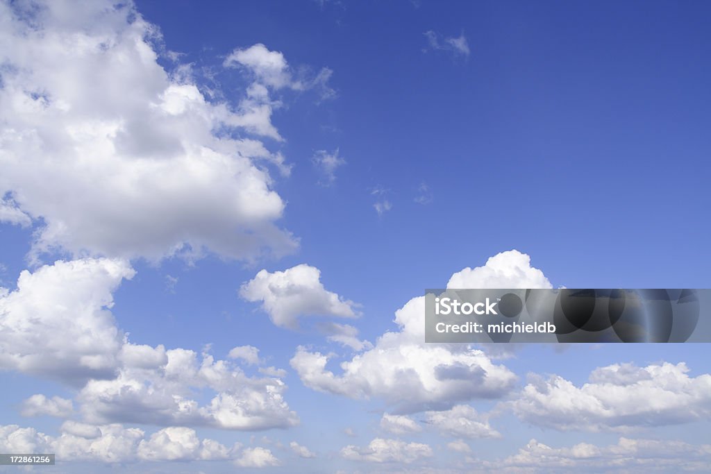 Cielo con nubes - Foto de stock de Azul libre de derechos