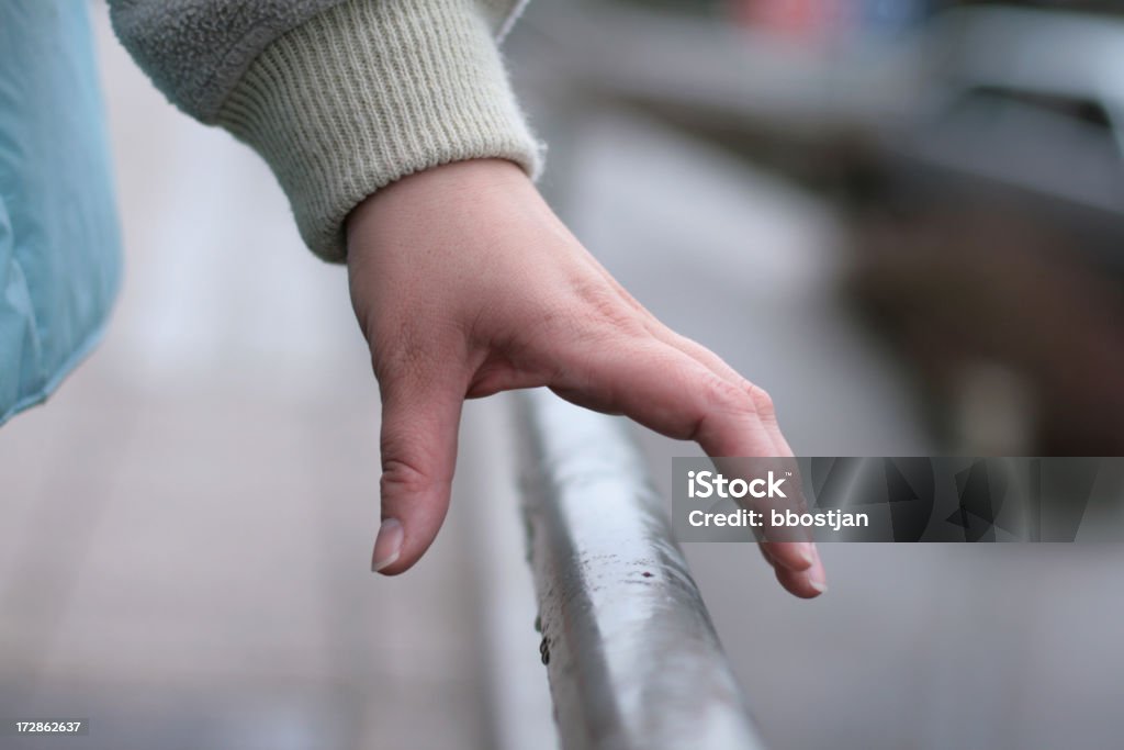 Balustrade en attrapant la main - Photo de Garde-corps libre de droits