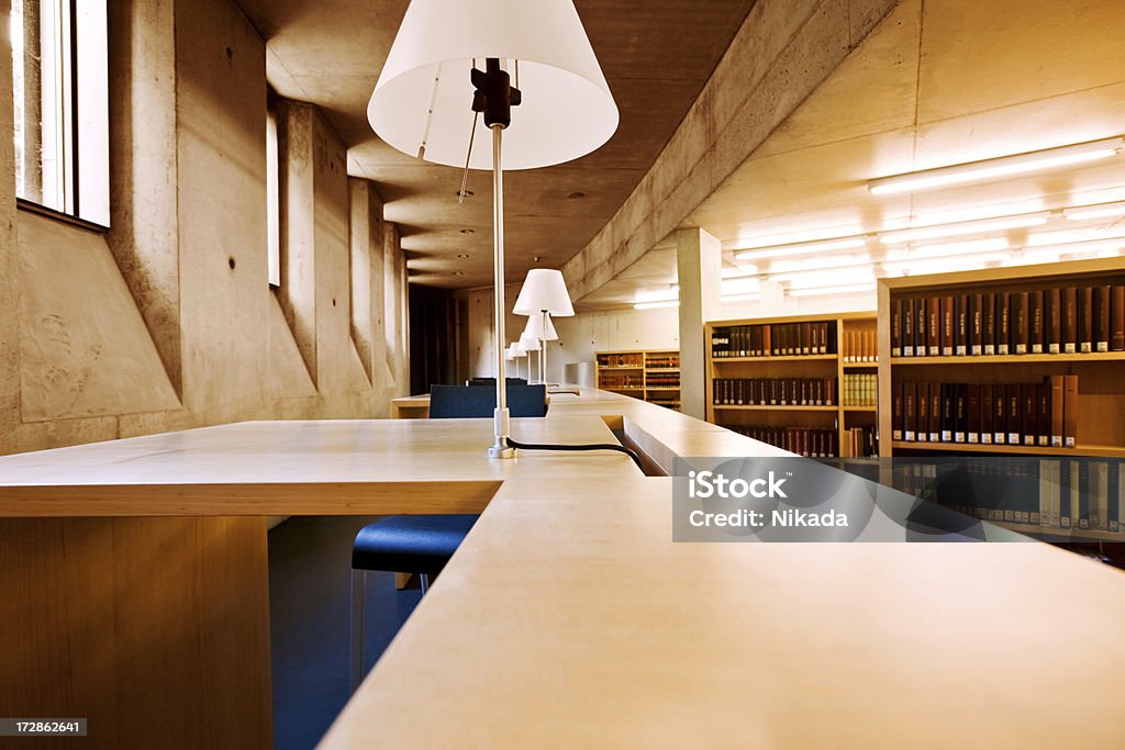 La bibliothèque - Photo de Bibliothèque libre de droits