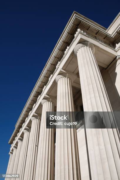 Museum Säulen Stockfoto und mehr Bilder von Architektonische Säule - Architektonische Säule, Außenaufnahme von Gebäuden, Baugewerbe
