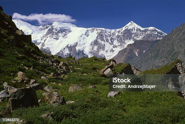 Góry Kaukaza - zdjęcia stockowe i więcej obrazów Alpinizm - Alpinizm, Badanie, Bez ludzi