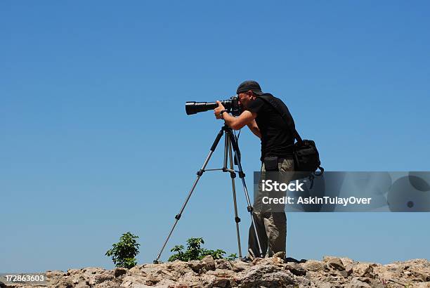 Fotograf - zdjęcia stockowe i więcej obrazów Aparat cyfrowy - Aparat cyfrowy, Aparat fotograficzny, Celować