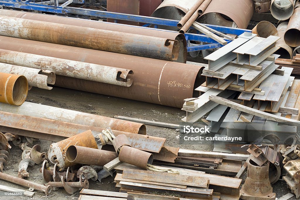 Геморрой из rusty металлолом, рециркуляции и окружающей среды - Стоковые фото Металлолом роялти-фри