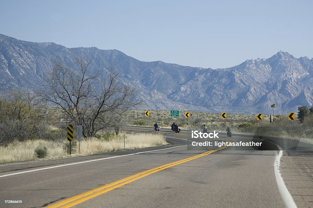 Ciclisti equitazione in Arizona - Foto stock royalty-free di Arizona