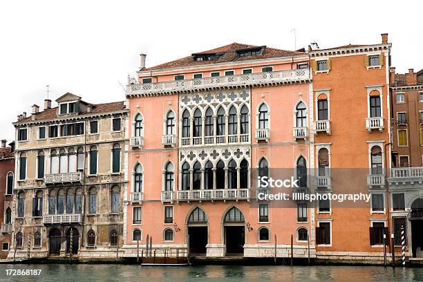 Foto de O Grand Canal Em Veneza Itália e mais fotos de stock de Palácio - Palácio, Veneza - Itália, Alto - Descrição Geral