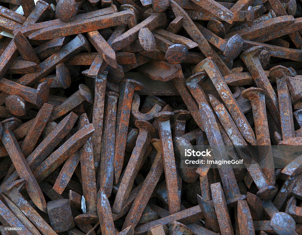 Rusty ferrocarril picos - Foto de stock de Acero libre de derechos